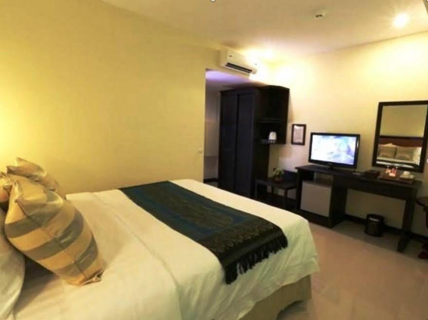 Rumduol Grand Hotel Phnom Penh Extérieur photo